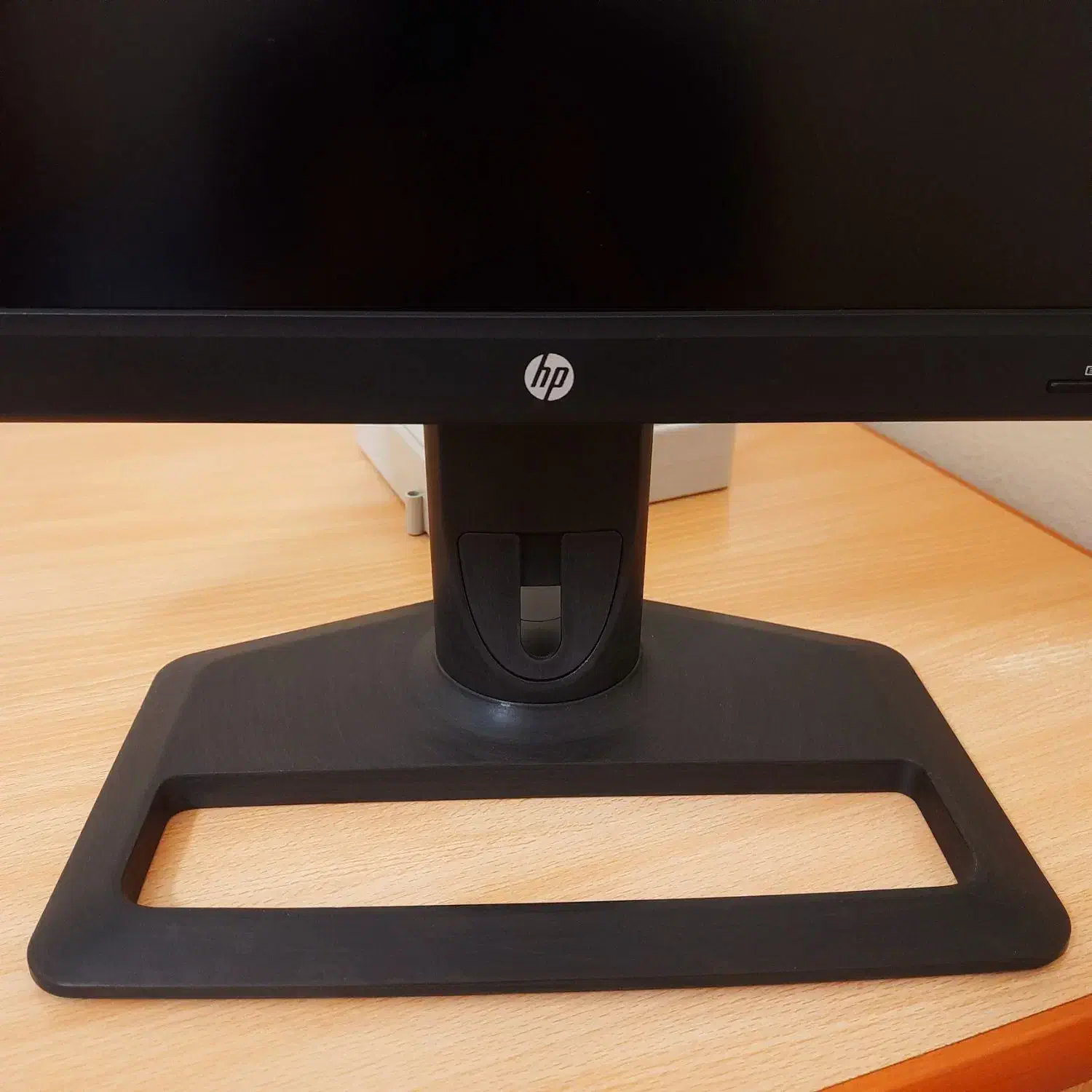 مانیتور 24 اینچ hp|قطعات و لوازم جانبی رایانه|شیراز, اصلاحنژاد|دیوار