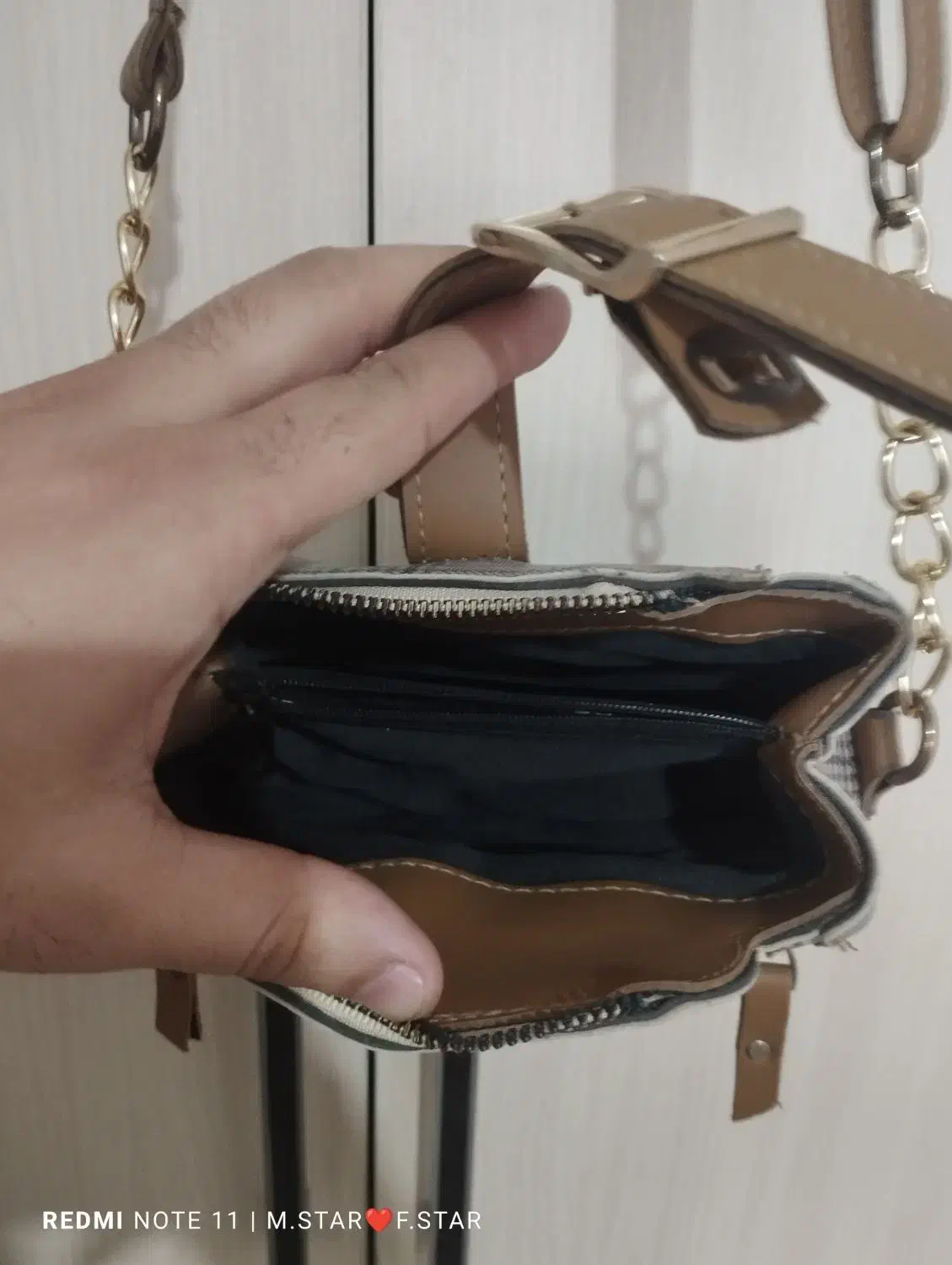 کیف و وسایل|لباس|رضوانشهر, |دیوار