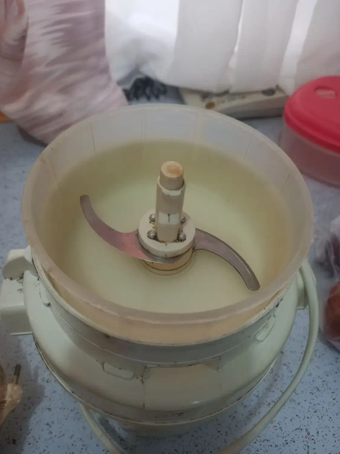 مولینکس مه نیک|خردکن، آسیاب، غذاساز|رشت, نظری|دیوار