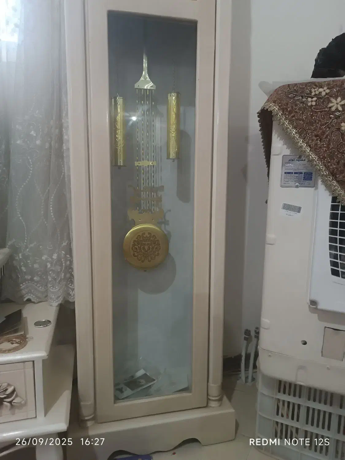 ساعت ایستاده هیچ مشکلی ندارن سالم سالم با ضمانت|ساعت دیواری و تزئینی|گلبهار, شهر جدید گلبهار|دیوار