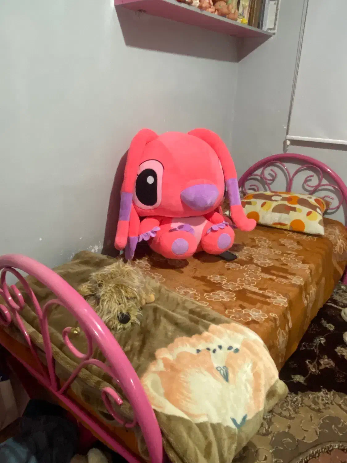 تخت فلزی|تخت و سرویس خواب|رشت, نخودچر|دیوار