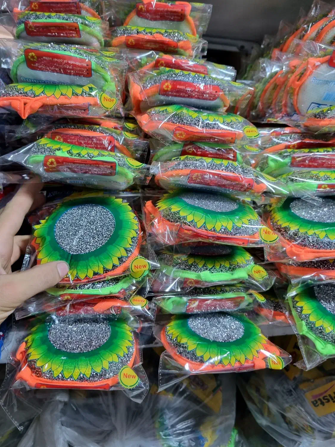 تولید کنندگان انواع اسکاج و سیم فر ظرفشویی گرم های|لوازم نظافت|اهواز, کوی طلاب|دیوار