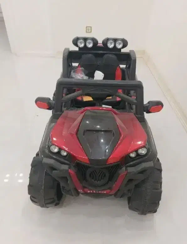 ماشین شارژی 20000000|اسباب‌بازی بچه|قم, بنیاد|دیوار