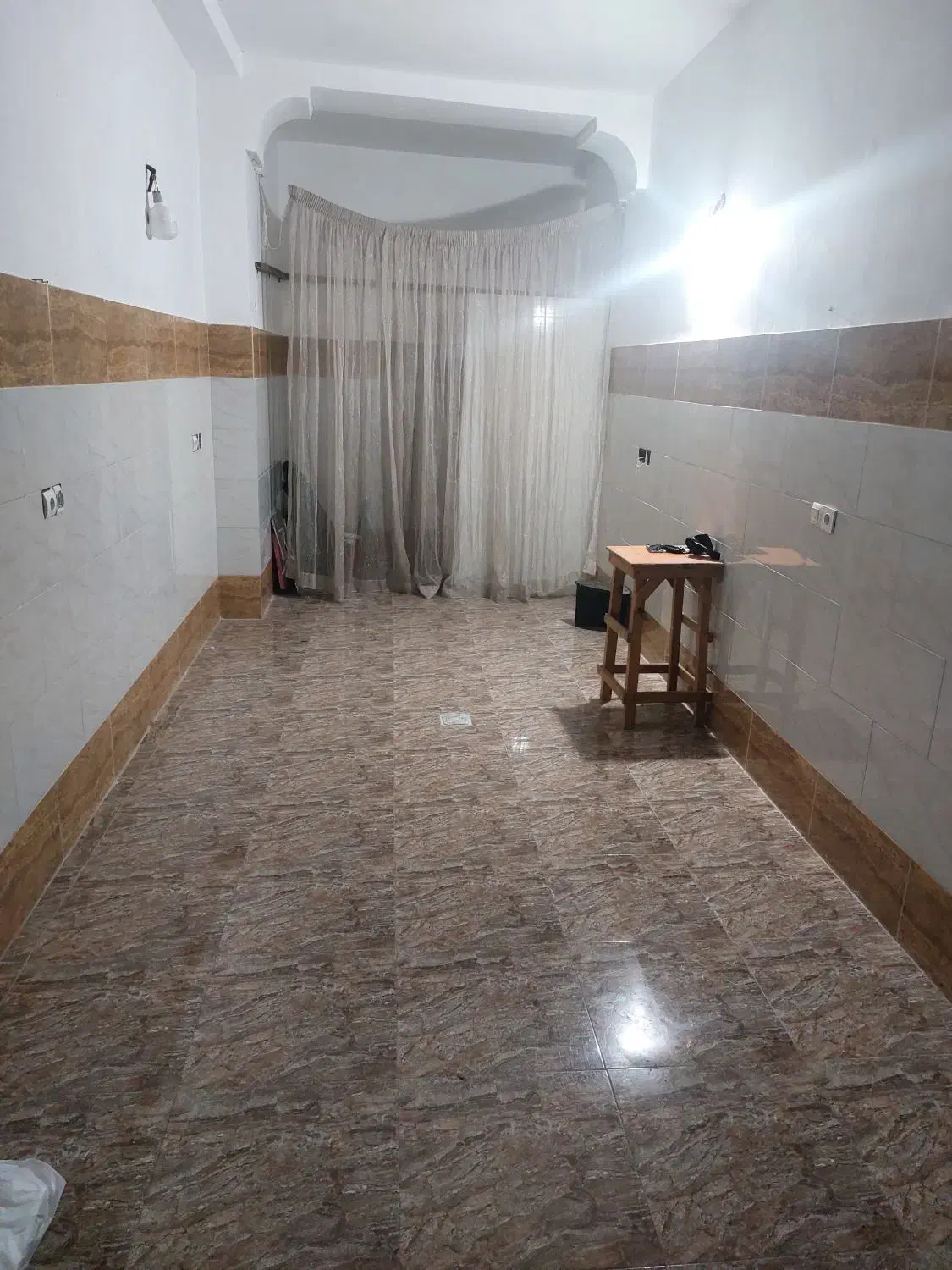 اجاره مغازه ۲۲ متر فلکه رازی|اجارهٔ مغازه و غرفه|رشت, استقامت ۱|دیوار