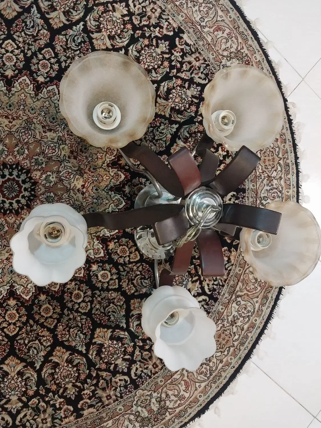 لوستر ۵ شاخه چوبی صحیح وسالم درحدنو|لوستر و چراغ آویز|تهران, جمالزاده|دیوار