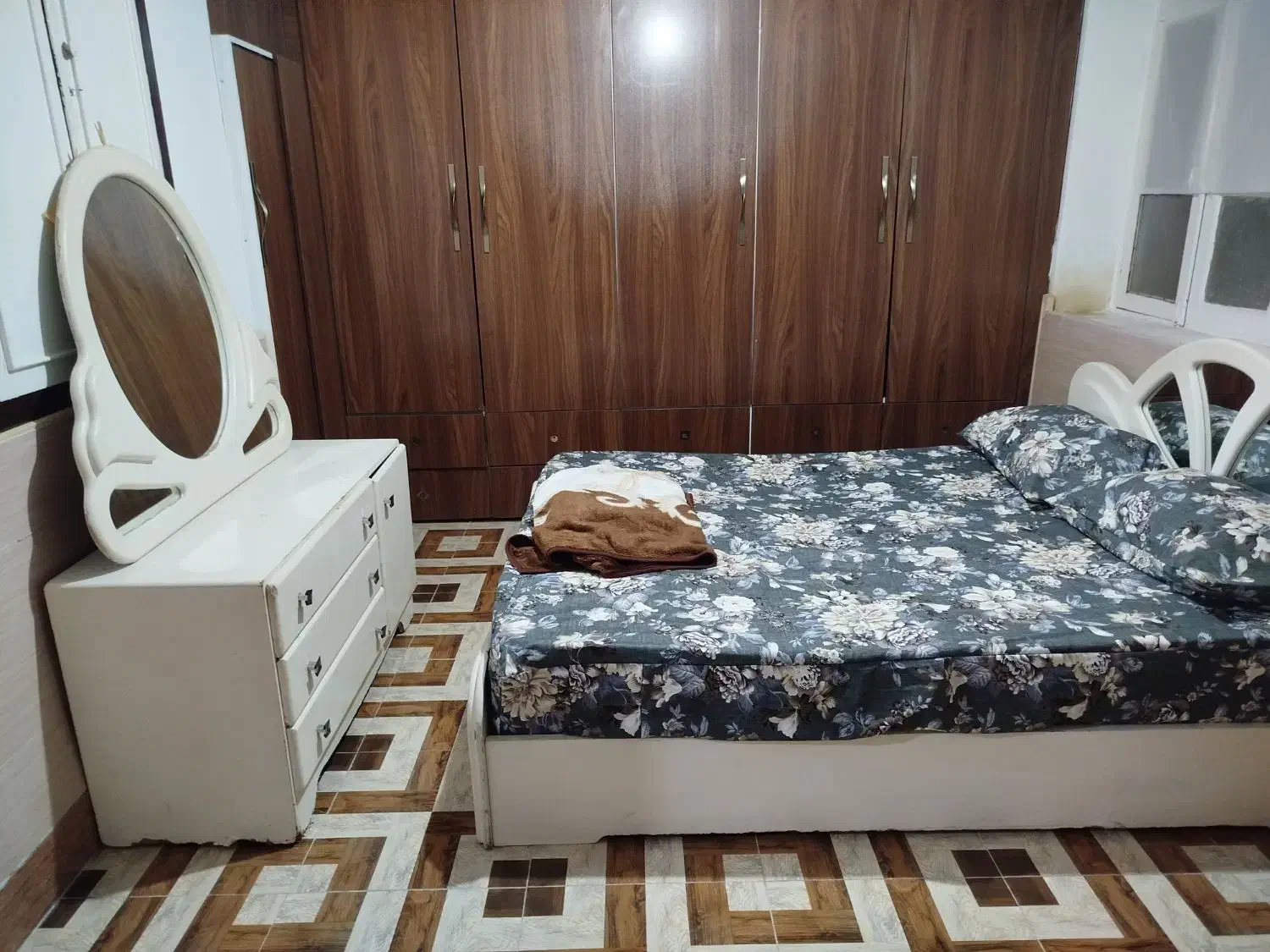 اجاره خانه روزانه|اجارهٔ کوتاهمدت آپارتمان و سوئیت|رشت, صفاری|دیوار