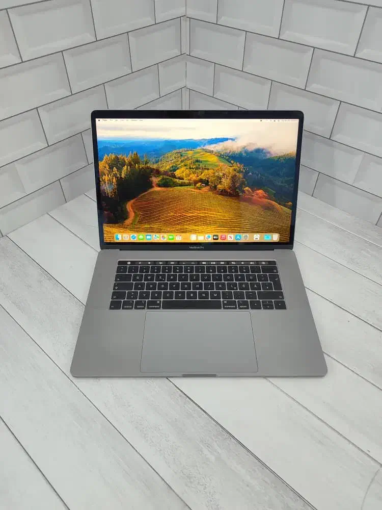 لپ تاپ مک macbook pro2018 گرافیک دار|رایانه همراه|تهران, میدان ولیعصر|دیوار