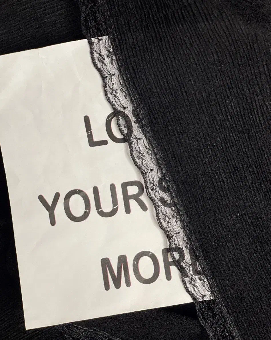 شال مشکی کرپ حاشیه گیپور|لباس|محمودآباد, |دیوار