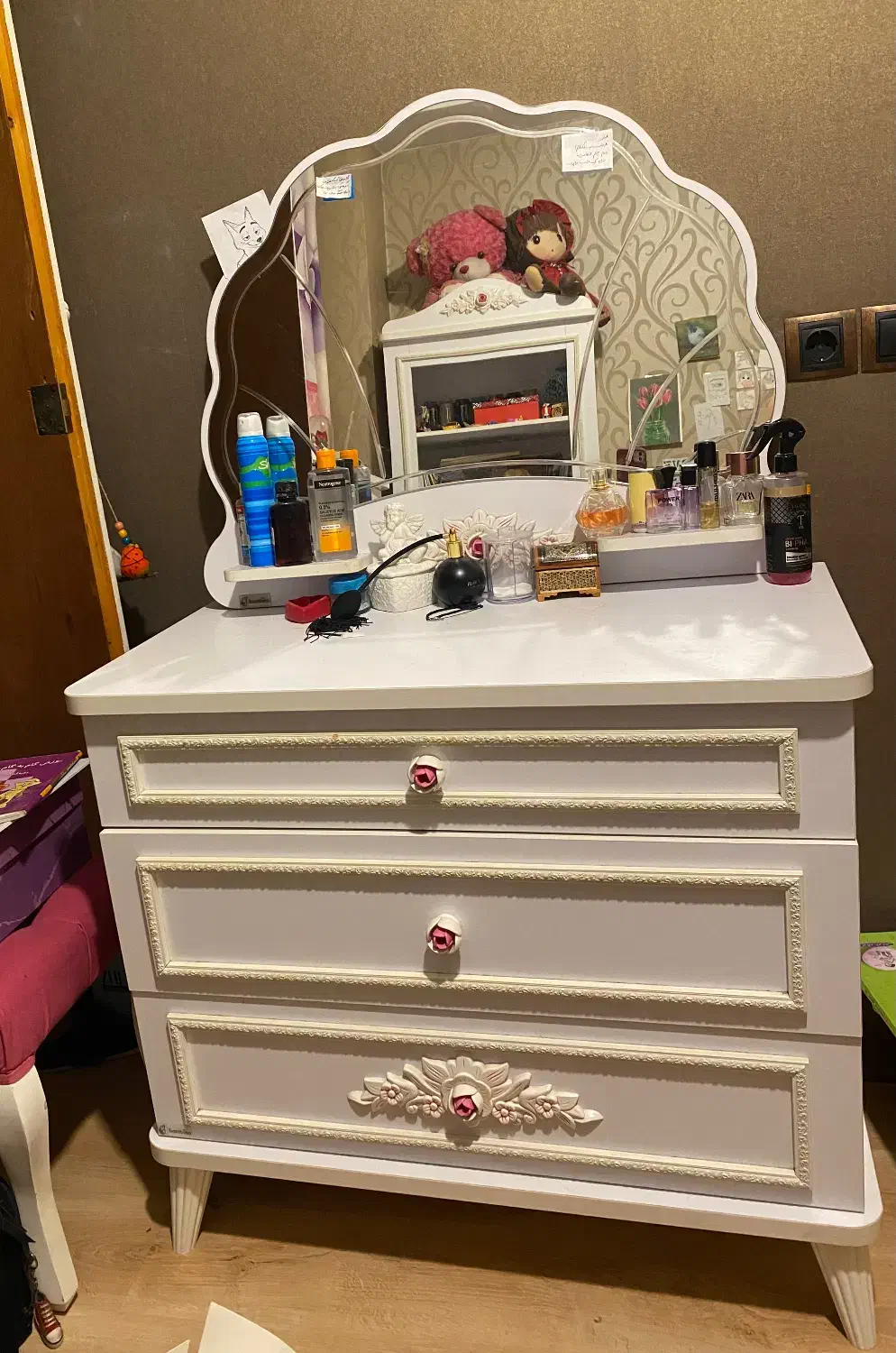 سرویس اتاق خواب نوجوان برند بامبینو|تخت و سرویس خواب|قائم‌شهر, |دیوار