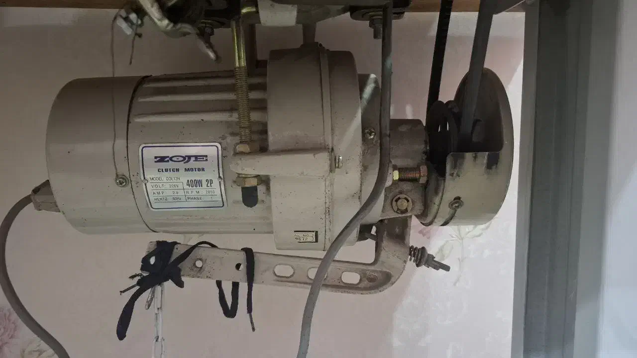 چرخ خیاطی زوجی|چرخ خیاطی و ریسندگی|گناباد, |دیوار