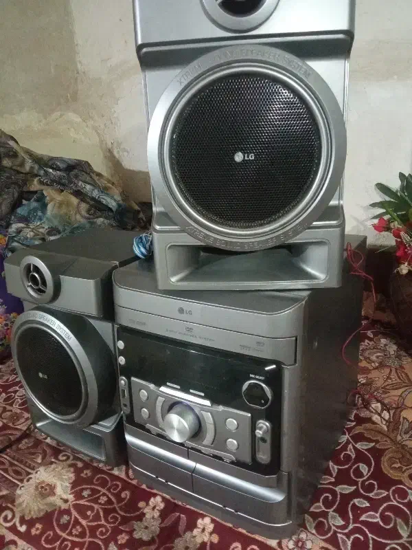 یک دستگاه سه دیسک سالم کم کار بدون هیچ ایرادی|سیستم صوتی خانگی|بناب, |دیوار