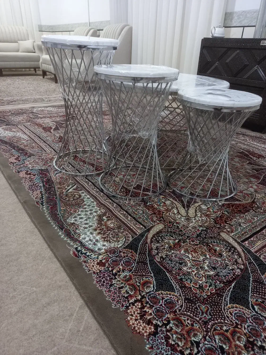 جلو مبلی و میز عسلی|مبلمان خانگی و میز عسلی|ابهر, |دیوار