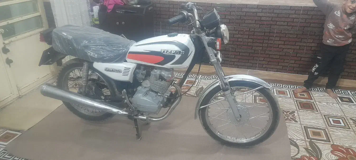 سلام موتور۱۵۰ پنج دنده استارتی سالم و تمیز ۲۱ملیون|موتورسیکلت|خرمآباد, |دیوار