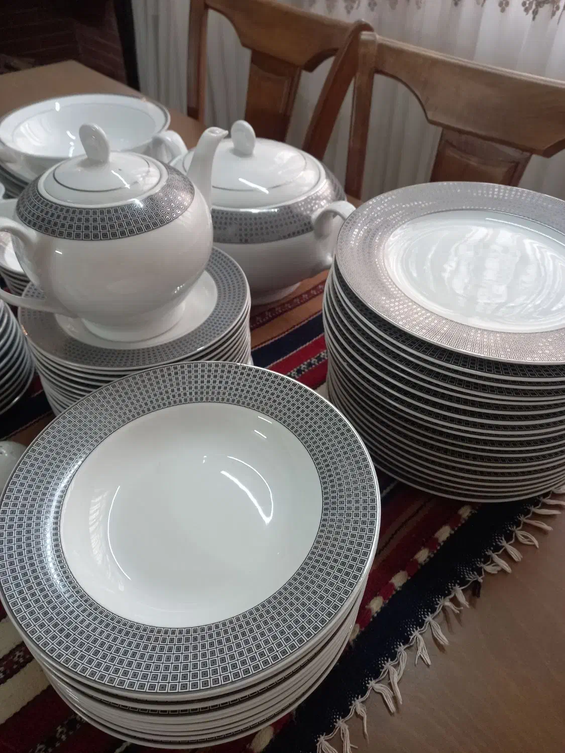 ظروف غذا خوری و پذیرایی|ظروف سرو و پذیرایی|گرگان, |دیوار