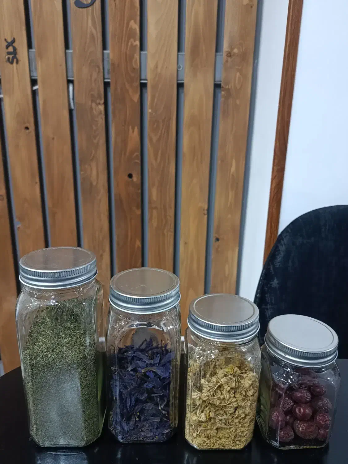 بانکه شیشه حبوبات و دمنوش|ظروف نگهدارنده، پلاستیکی، یکبارمصرف|محمدشهر, سیدآباد|دیوار