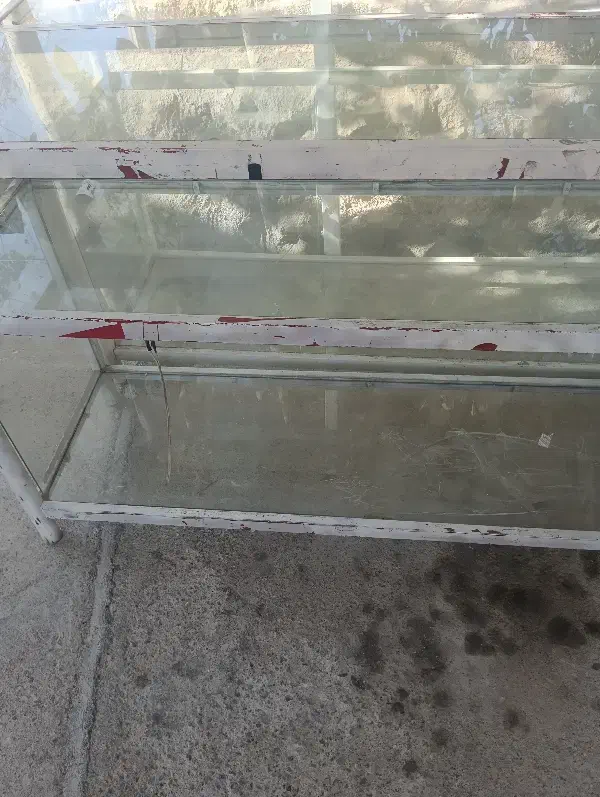 دو عدد ویترین به فروش می رسد|فروشگاه و مغازه|شاهین دژ, |دیوار