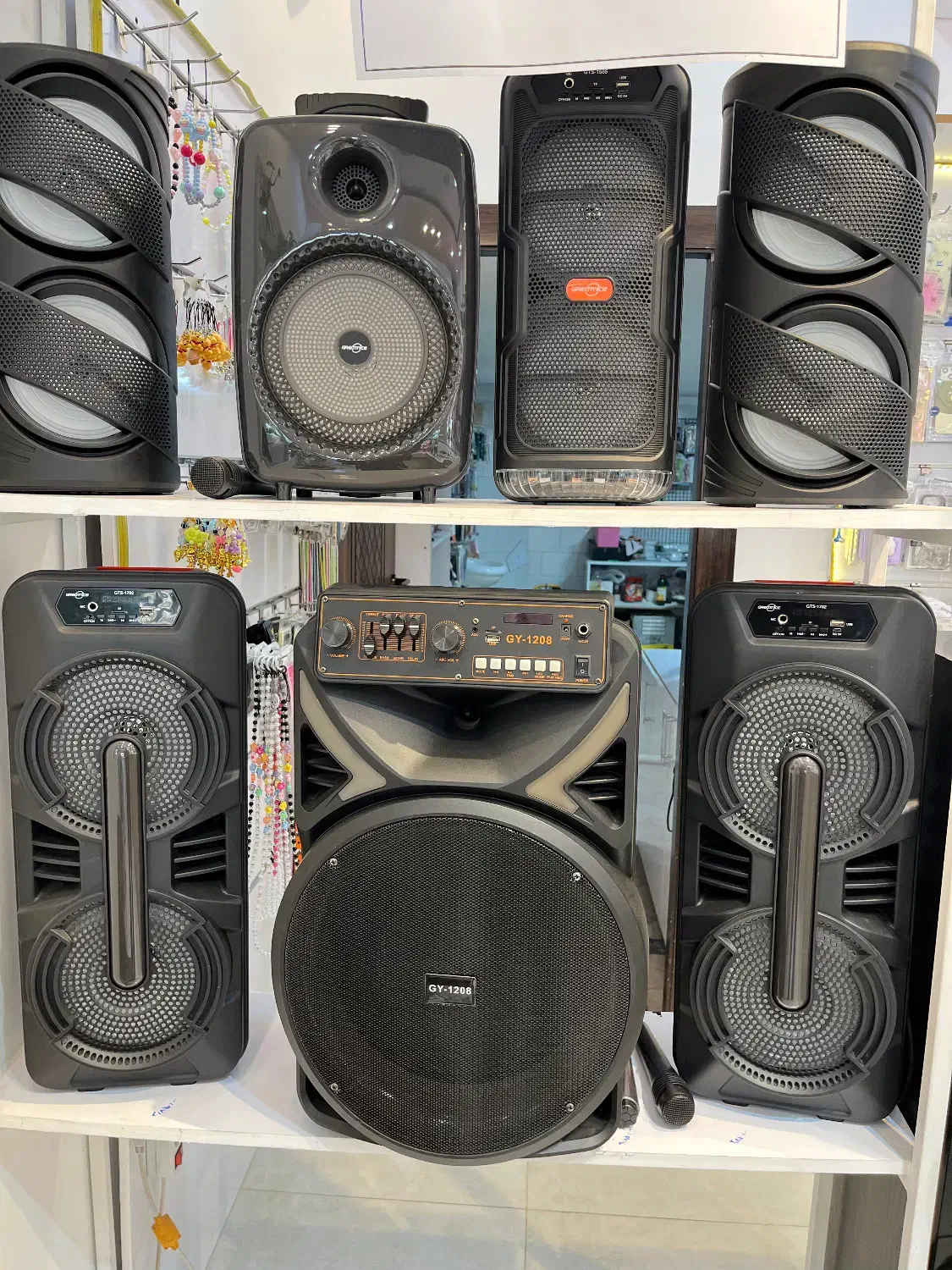 واگذاری مغازه لوازم جانبی موبایل|فروشگاه و مغازه|یزد, |دیوار