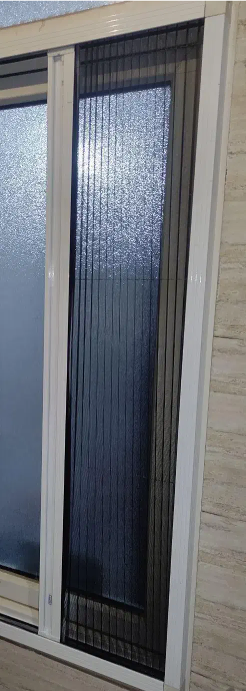 پنجره upwc شیشه دکوراتیو توری متحرک|خدمات پیشه و مهارت|نسیمشهر, |دیوار