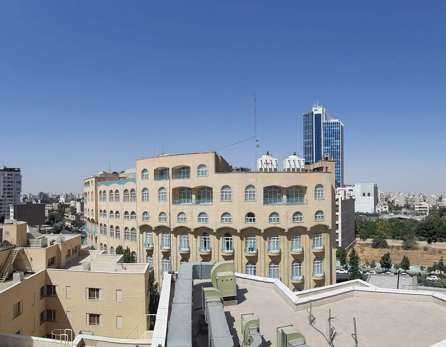 اول هفت تیر ۱۴۰متر صفر (زیر فی قبل پیروزی)|فروش آپارتمان|مشهد, هفت تیر (حافظ)|دیوار