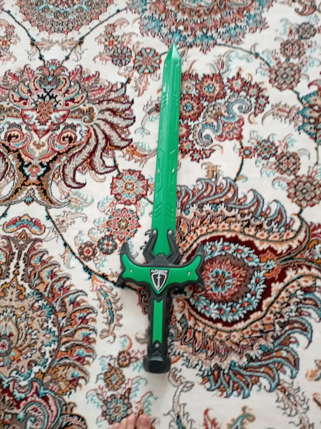 شمشیراسباب بازی|اسباب‌‌بازی|سرایان, |دیوار