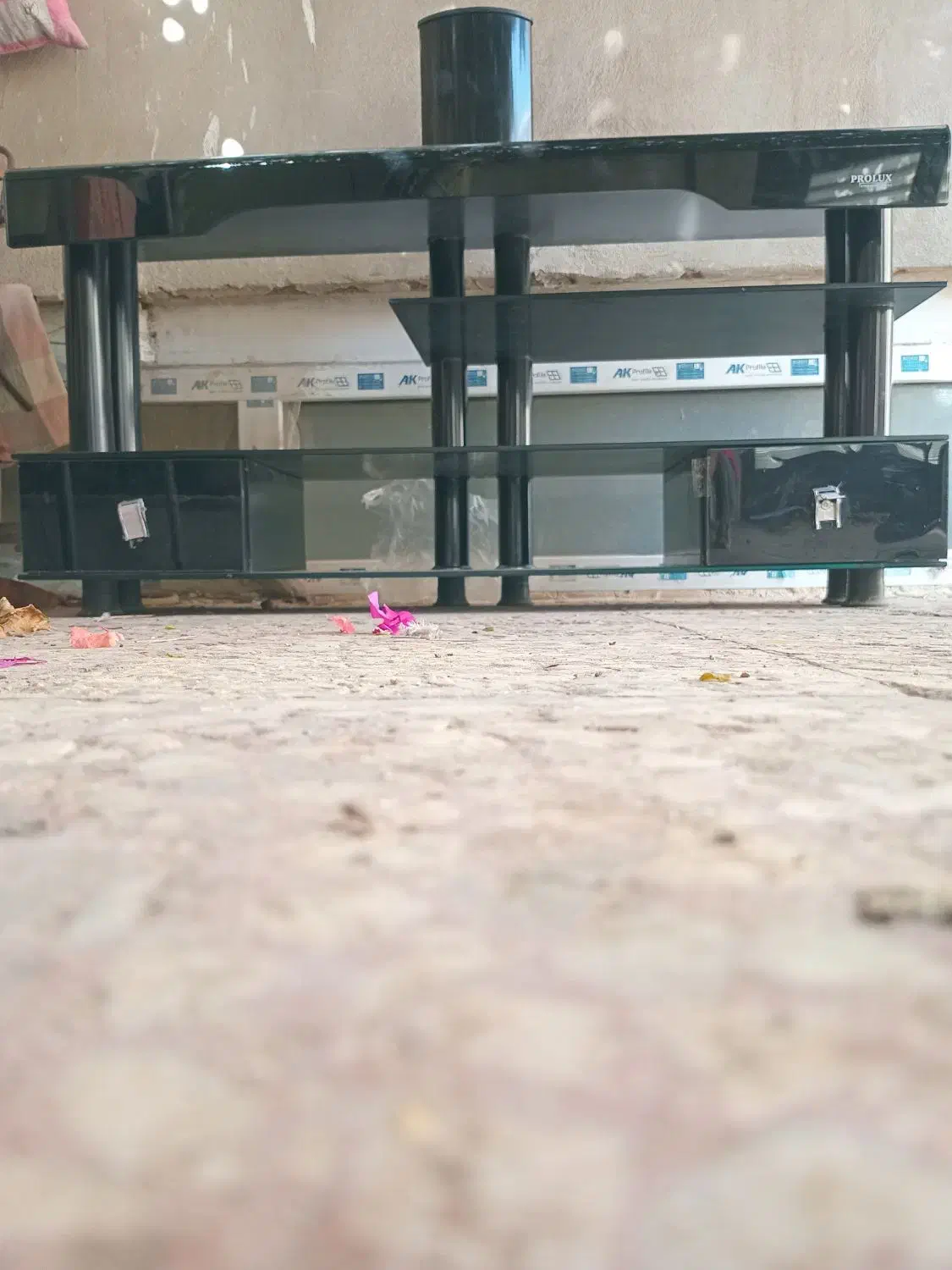 میزتلوزیون|میز تلویزیون|قم, امامزاده ابراهیم|دیوار