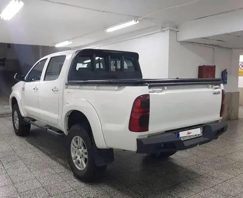 هایلوکس دنده مدل 2014|خودرو سواری و وانت|تهران, هروی|دیوار