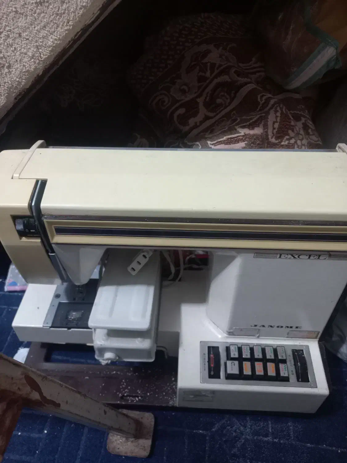 چرخ خیاطی ژانومه|چرخ خیاطی و ریسندگی|خرمآباد, |دیوار