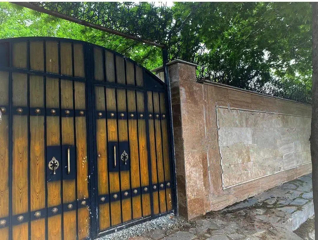 فروش یک زمین چهار دیواری باغی دل‌انگیز در لشکرآباد|فروش زمین و ملک کلنگی|رامجین, |دیوار