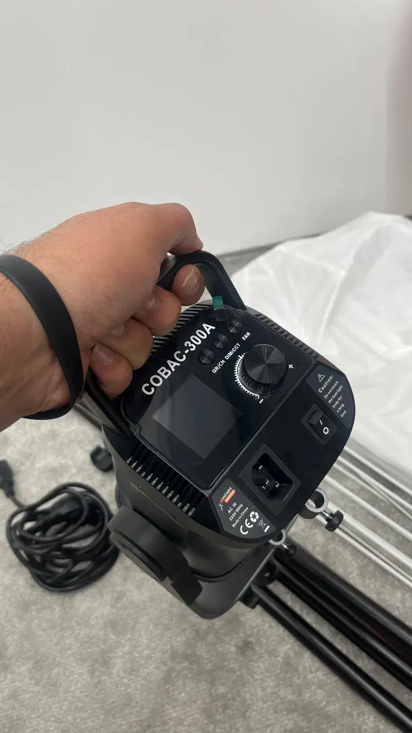 تجهیزات عکاسی،نور،سه پایه|دوربین عکاسی و فیلم‌برداری|یزد, |دیوار