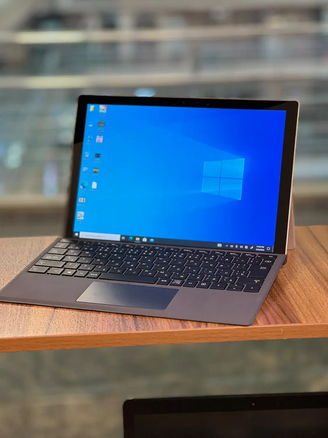 مایکروسافت Surface Pro 5 سبک و پرقدرت|رایانه همراه|تهران, فلسطین (میدان انقلاب)|دیوار