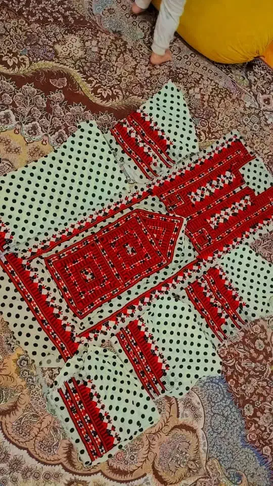 فروشی|لباس|آهوران, |دیوار