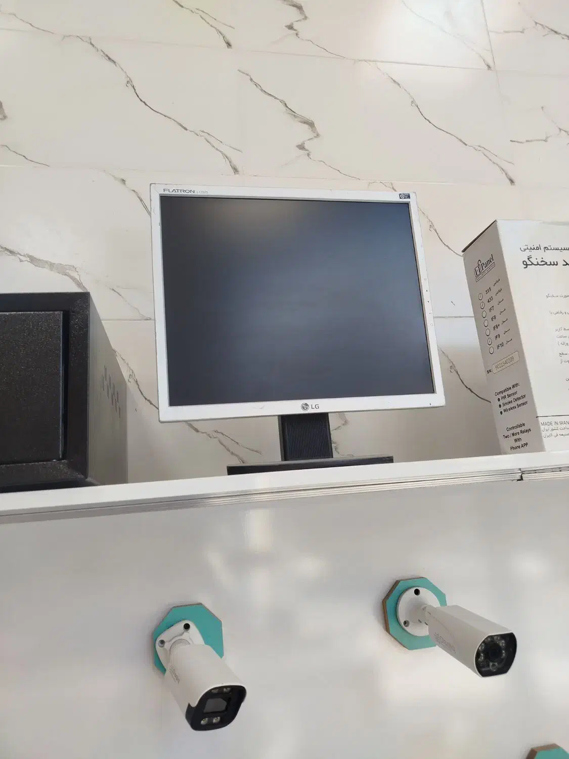 مانیتور سالم الجی 17.5 اینچ|قطعات و لوازم جانبی رایانه|تبریز, |دیوار