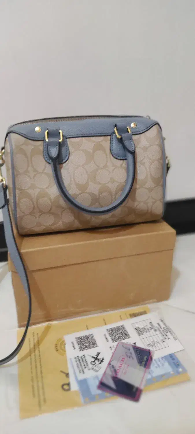 کیف مارک کوچ|کیف، کفش، کمربند|رباط‌کریم, رباط‌کریم|دیوار