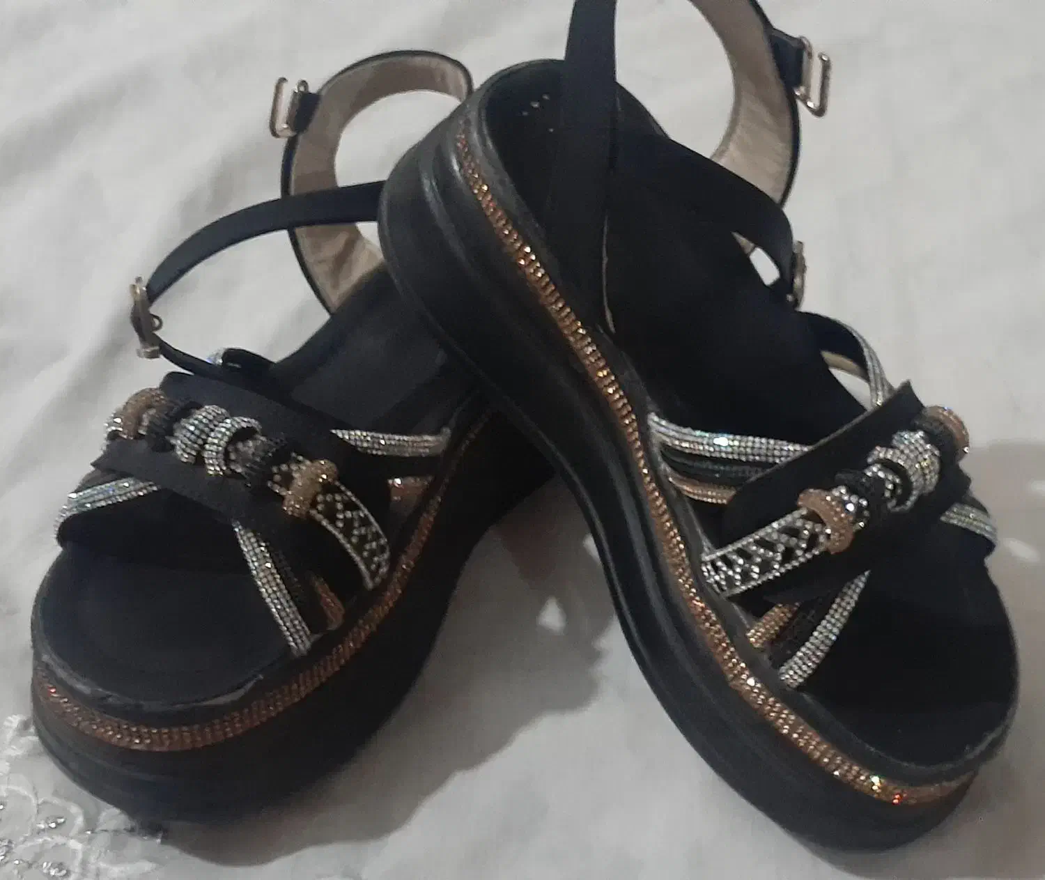 کفش صندل|کیف، کفش، کمربند|خان ببین, |دیوار