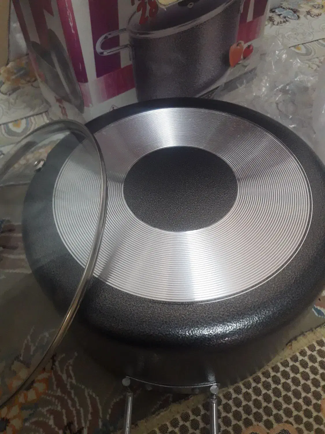 قابلمه تفلون اصلی سنگین وزن 28 پان|ظروف پخت‌وپز|ماهدشت, |دیوار