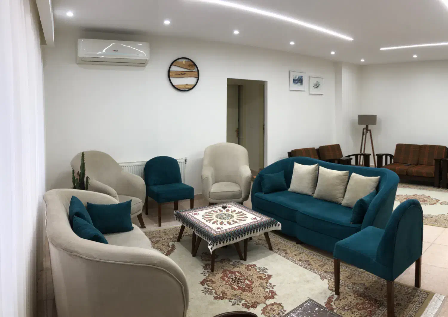 مبل راحتی در حد نو|مبلمان خانگی و میز عسلی|گرگان, |دیوار