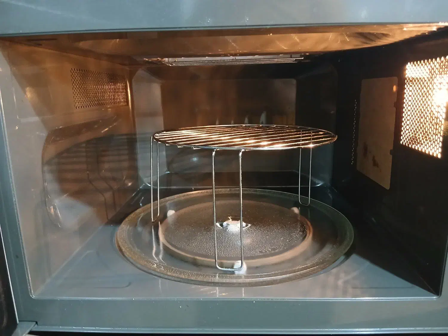 ماکروویو ال جی۴۲لیتری|اجاق گاز و لوازم برقی پخت‌وپز|بندر ماهشهر, |دیوار