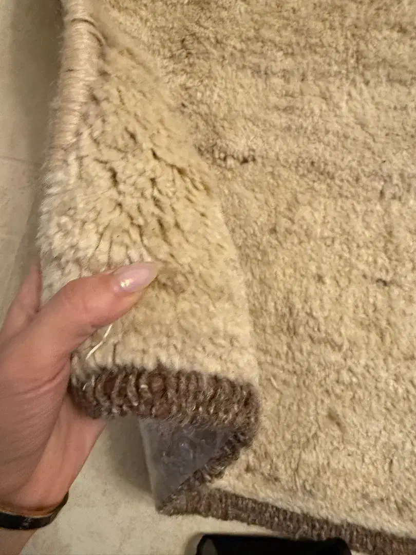 یک جفت گبه  تک رنگ بسیار زیبا و خوش نشین وپرز دار|فرش|اصفهان, میرعماد|دیوار