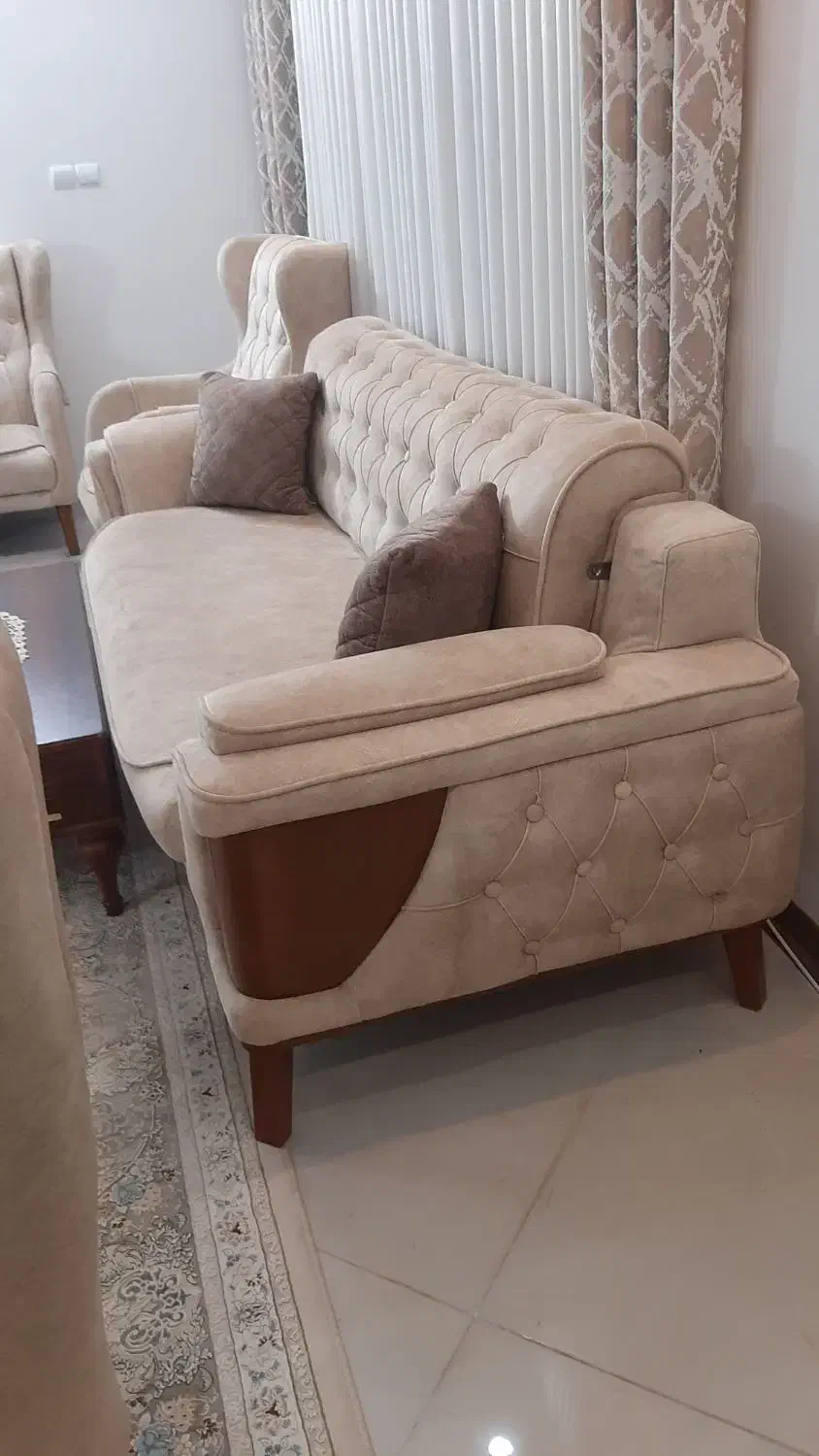 مبل  چستر فروشی ۱۲ نفره به همراه میز وعسلی|مبلمان خانگی و میز عسلی|سمنان, |دیوار