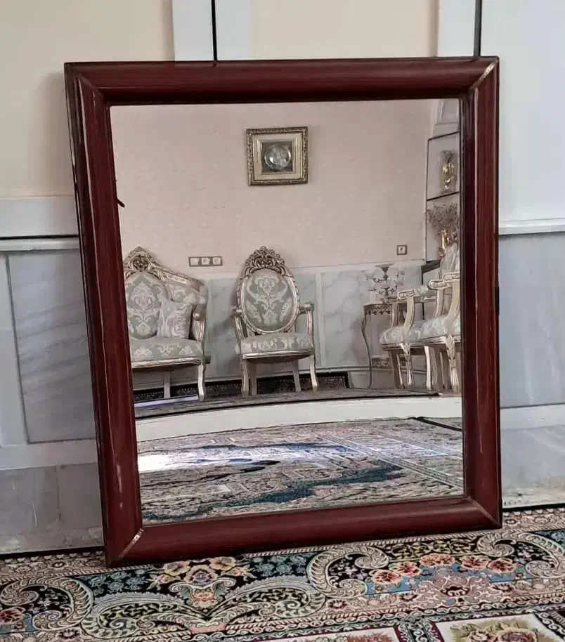 آینه|آینه|خرم‌آباد, |دیوار