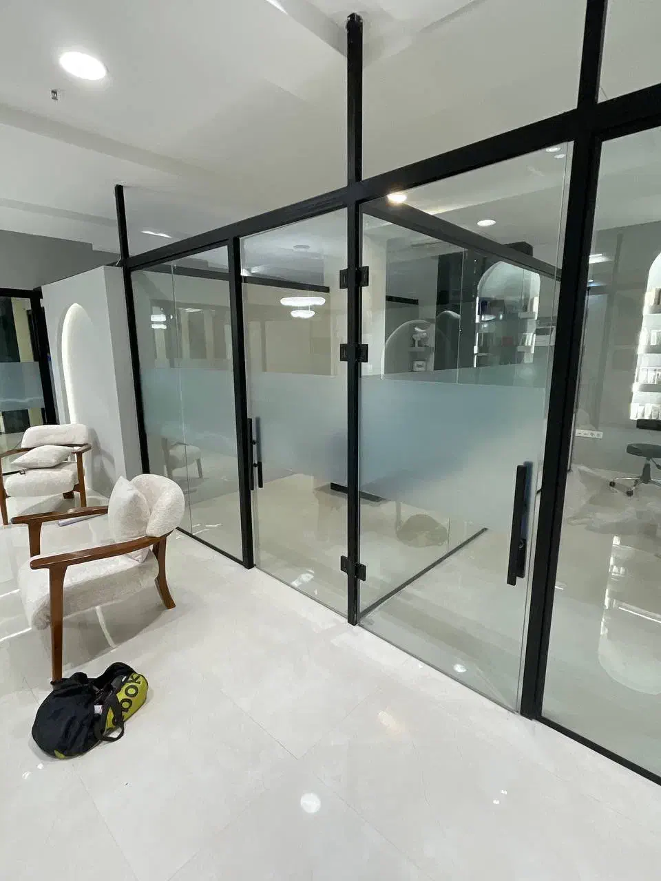 شیشه سکوریت ، تولید کننده مجری پارتیشن اداری|خدمات پیشه و مهارت|مشهد, راهنمایی|دیوار