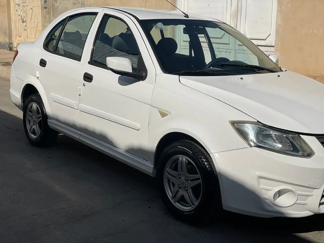 ساینا مدل ۹۵ کامل فابریک|خودرو سواری و وانت|شیراز, کاراندیش|دیوار