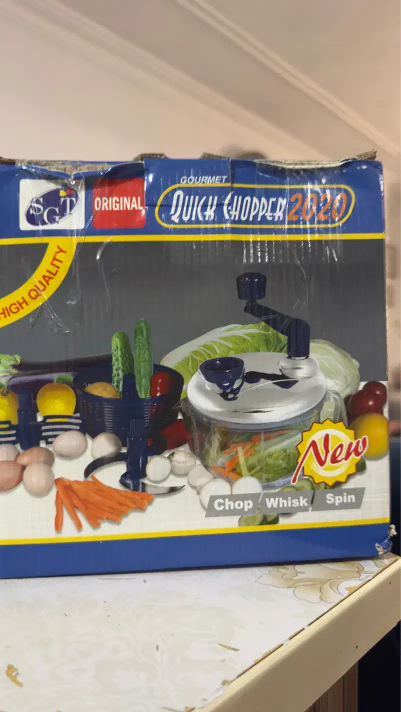 خرد کن چند کاره دستی|خردکن، آسیاب، غذاساز|رشت, لاکانی|دیوار