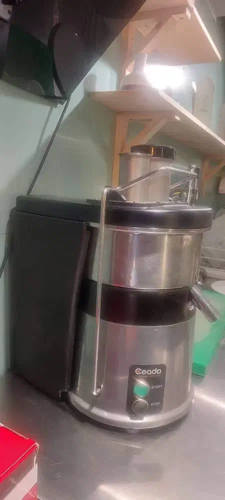 ابمیوه گیری  C2 (cado) ایتالیا|کافی‌شاپ و رستوران|تهران, پاسداران|دیوار