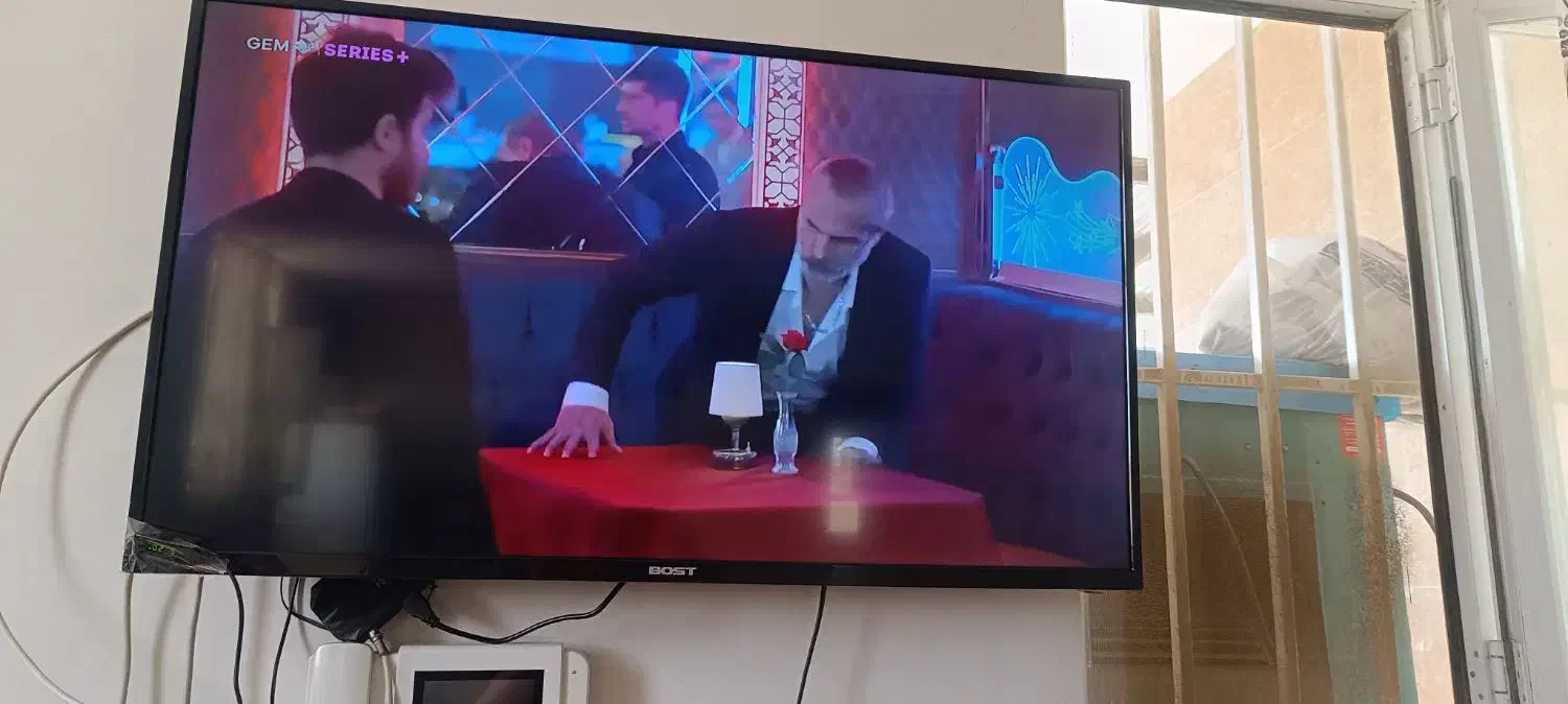 تلویزیون سالم نو 33|تلویزیون و پروژکتور|گلپایگان, |دیوار