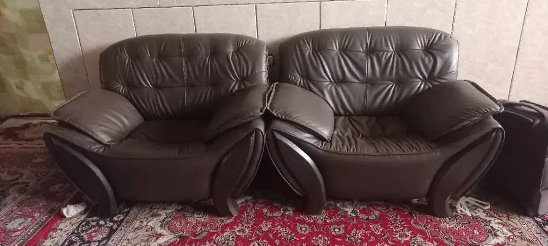 فروش مبل چرمی ۶ نفره|مبلمان خانگی و میز عسلی|خاش, |دیوار