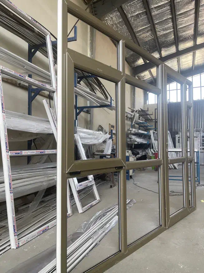 استخدام کارگر ماهر پنجره پی وی سی|استخدام صنعتی، فنی، مهندسی|پاکدشت, خاتون آباد|دیوار