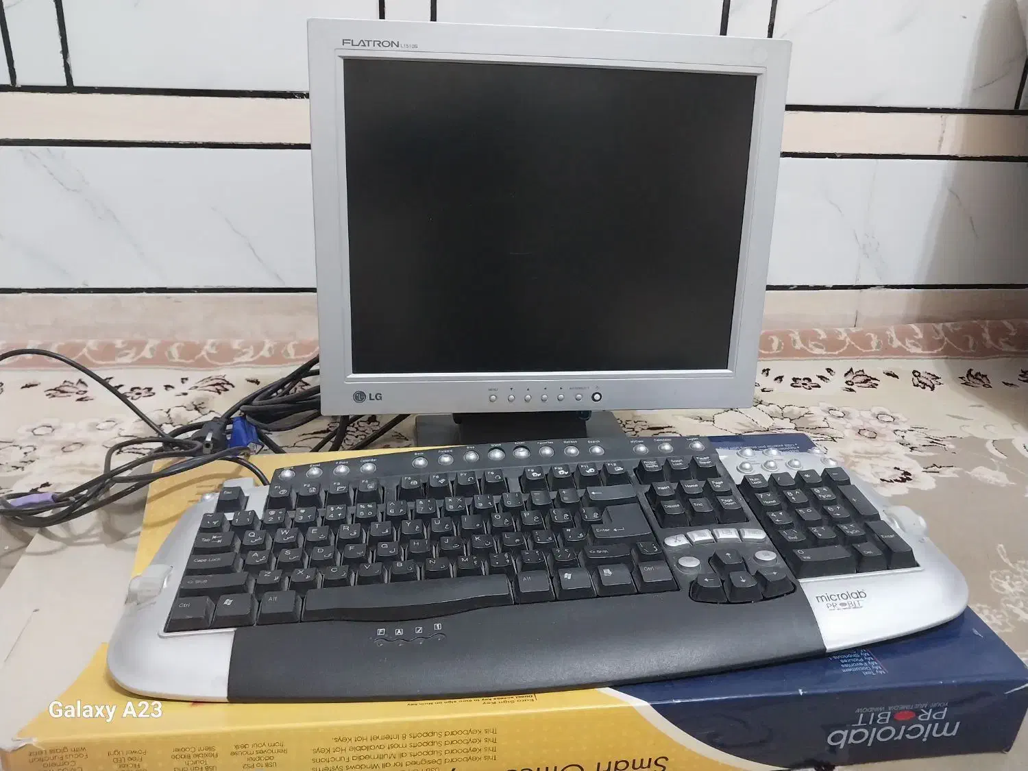 مانیتور و صفحه کلید|رایانه رومیزی|خمینی‌شهر, |دیوار