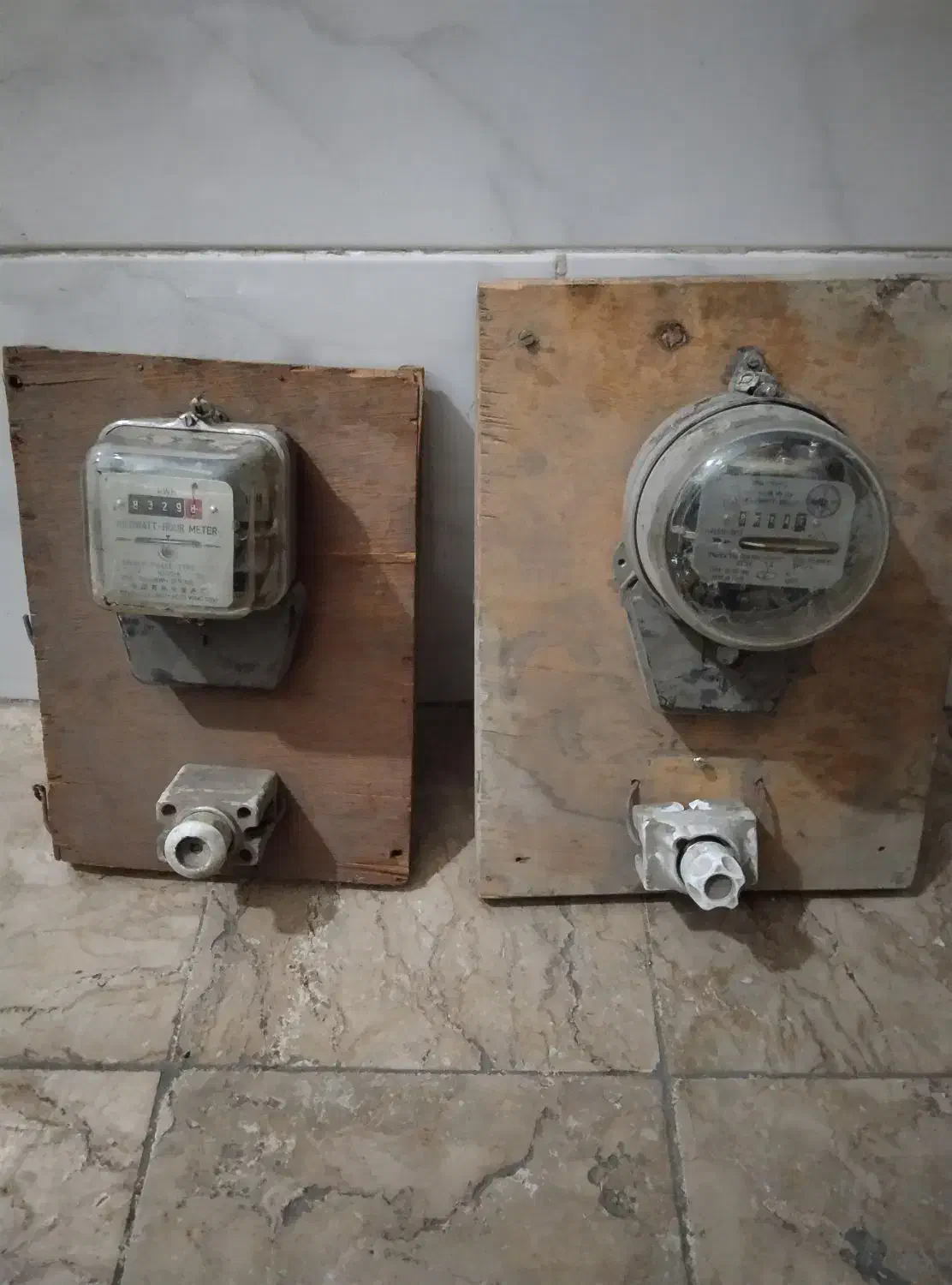 کنتور برق|کلکسیون اشیاء عتیقه|نسیم‌شهر, |دیوار