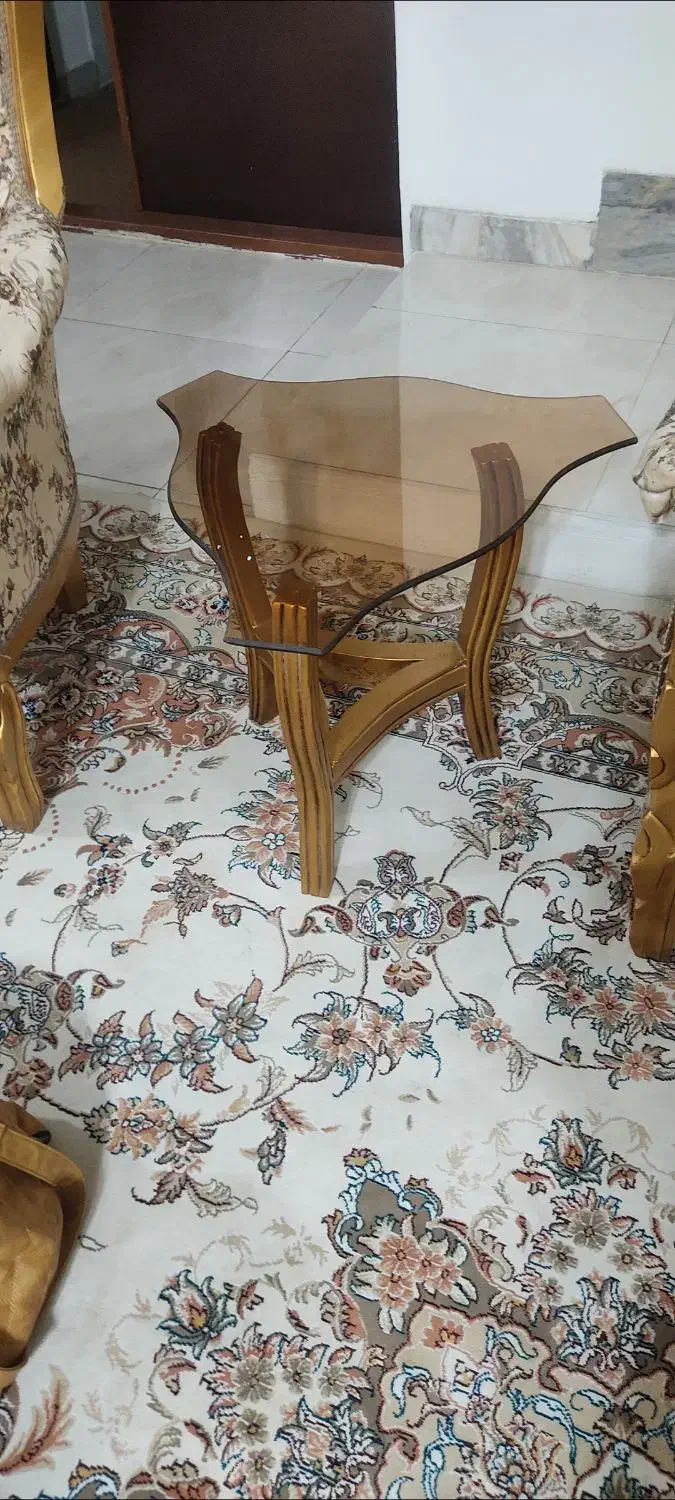 مبل سلطنتی کاملا سالم ۵میلیونو۴۰۰|مبلمان خانگی و میز عسلی|شیروان (خراسان), |دیوار